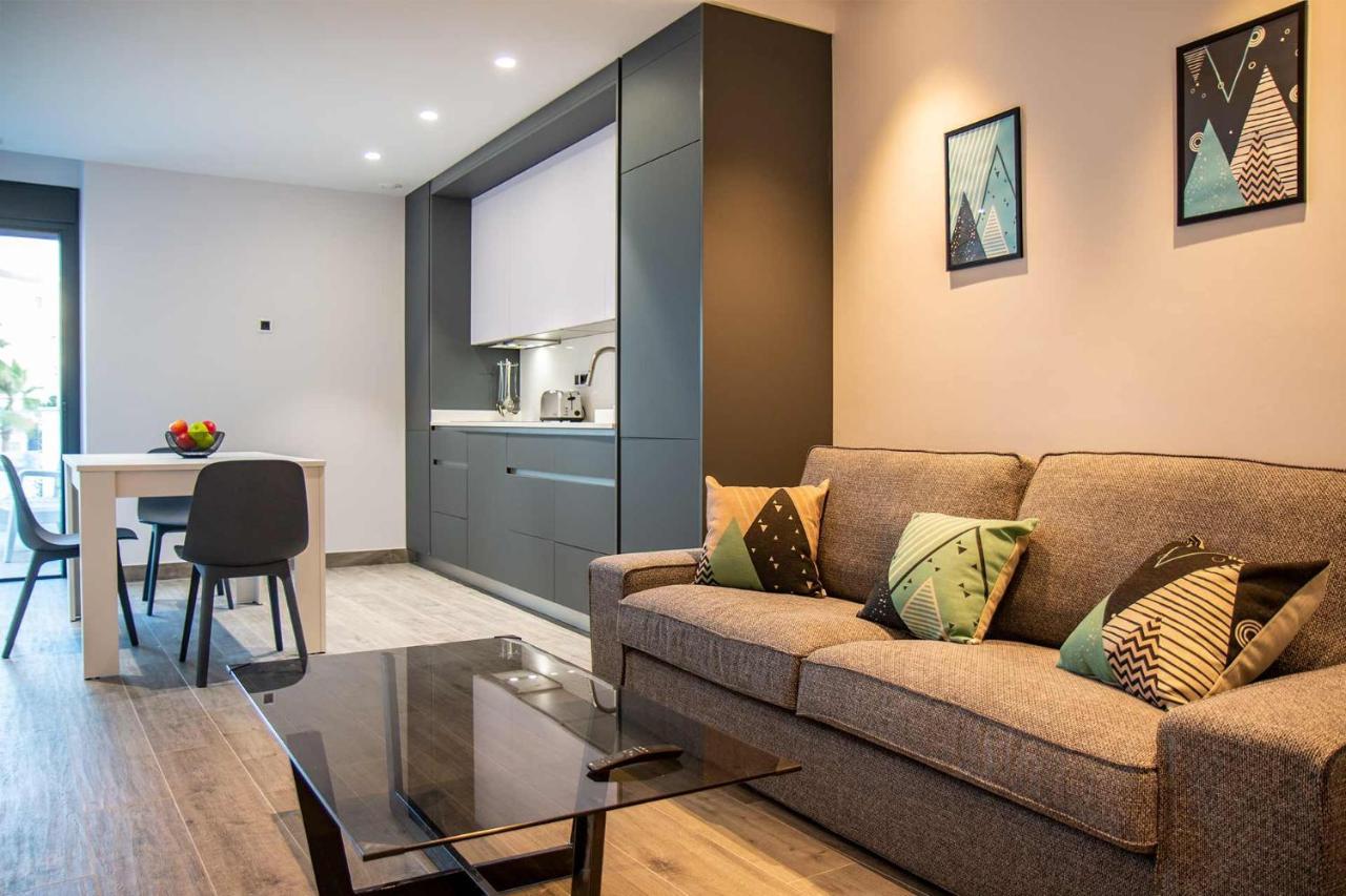 Apartamentos Vacacional En Plaza De Espana ネルハ エクステリア 写真