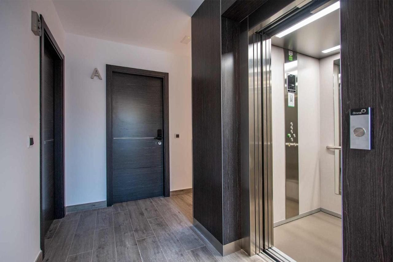Apartamentos Vacacional En Plaza De Espana ネルハ エクステリア 写真