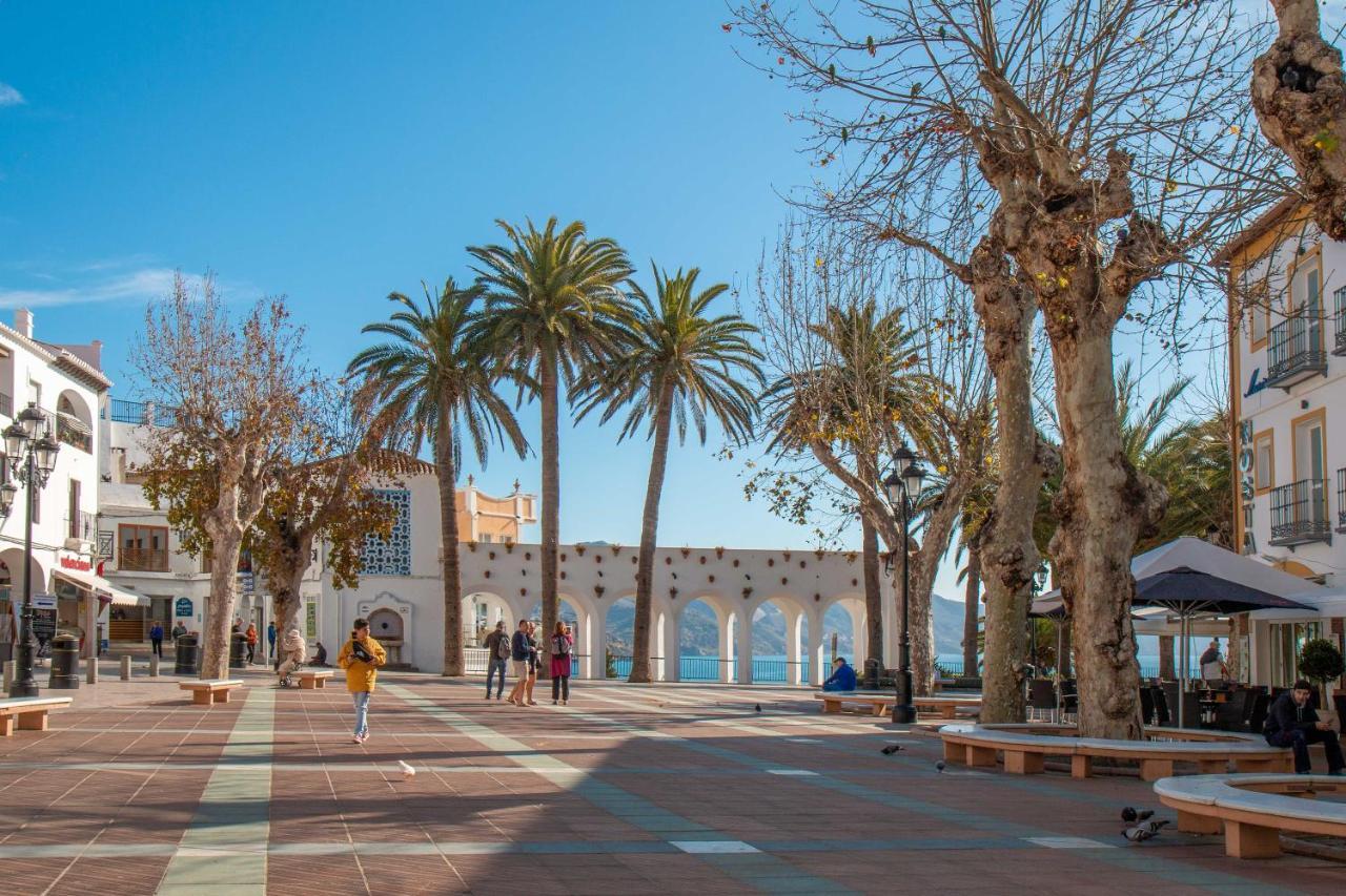 Apartamentos Vacacional En Plaza De Espana ネルハ エクステリア 写真