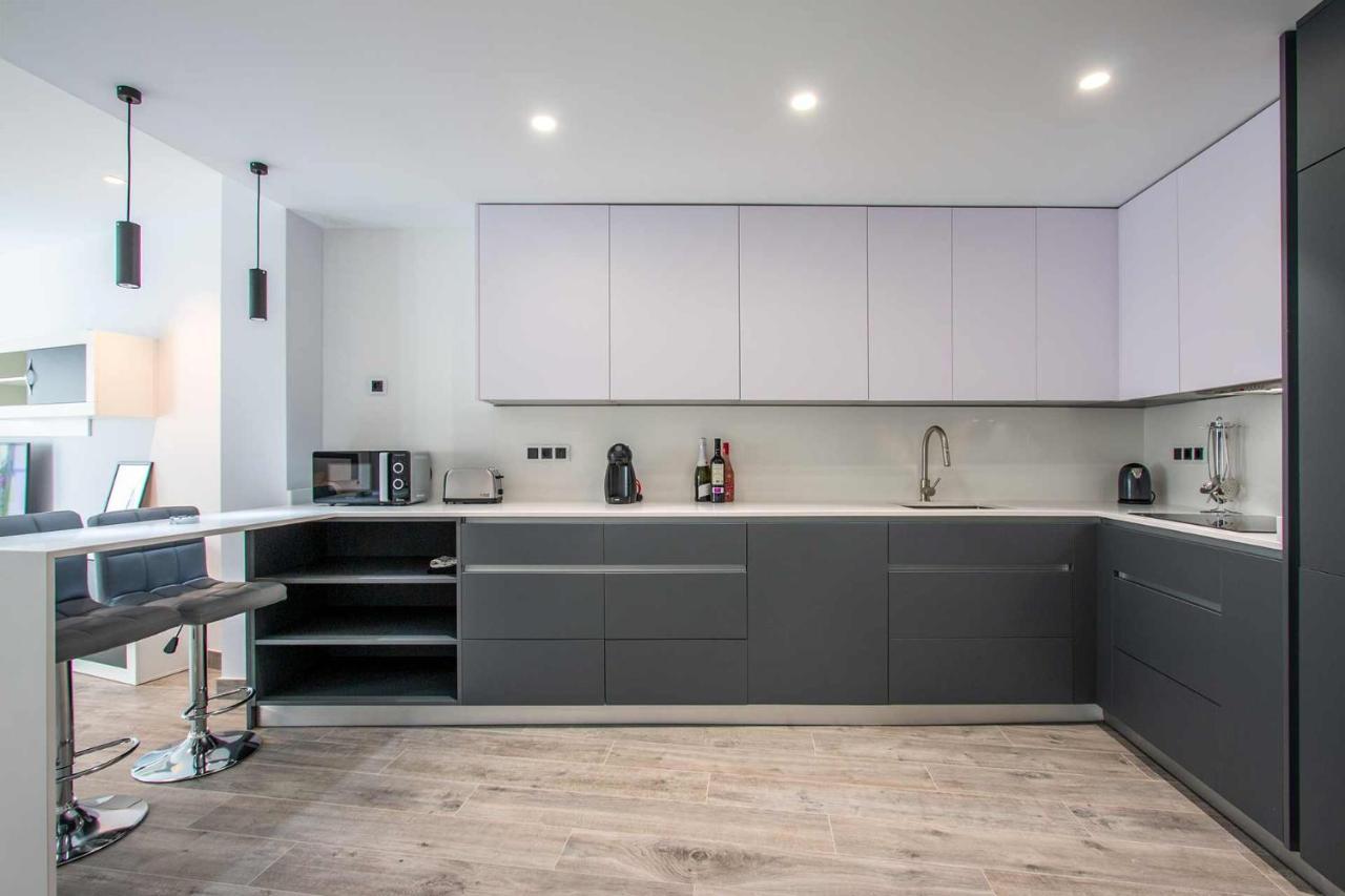 Apartamentos Vacacional En Plaza De Espana ネルハ エクステリア 写真