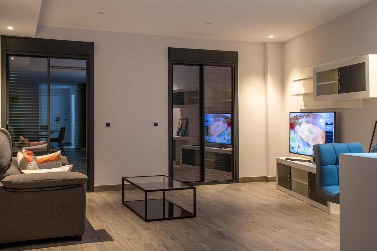 Apartamentos Vacacional En Plaza De Espana ネルハ エクステリア 写真