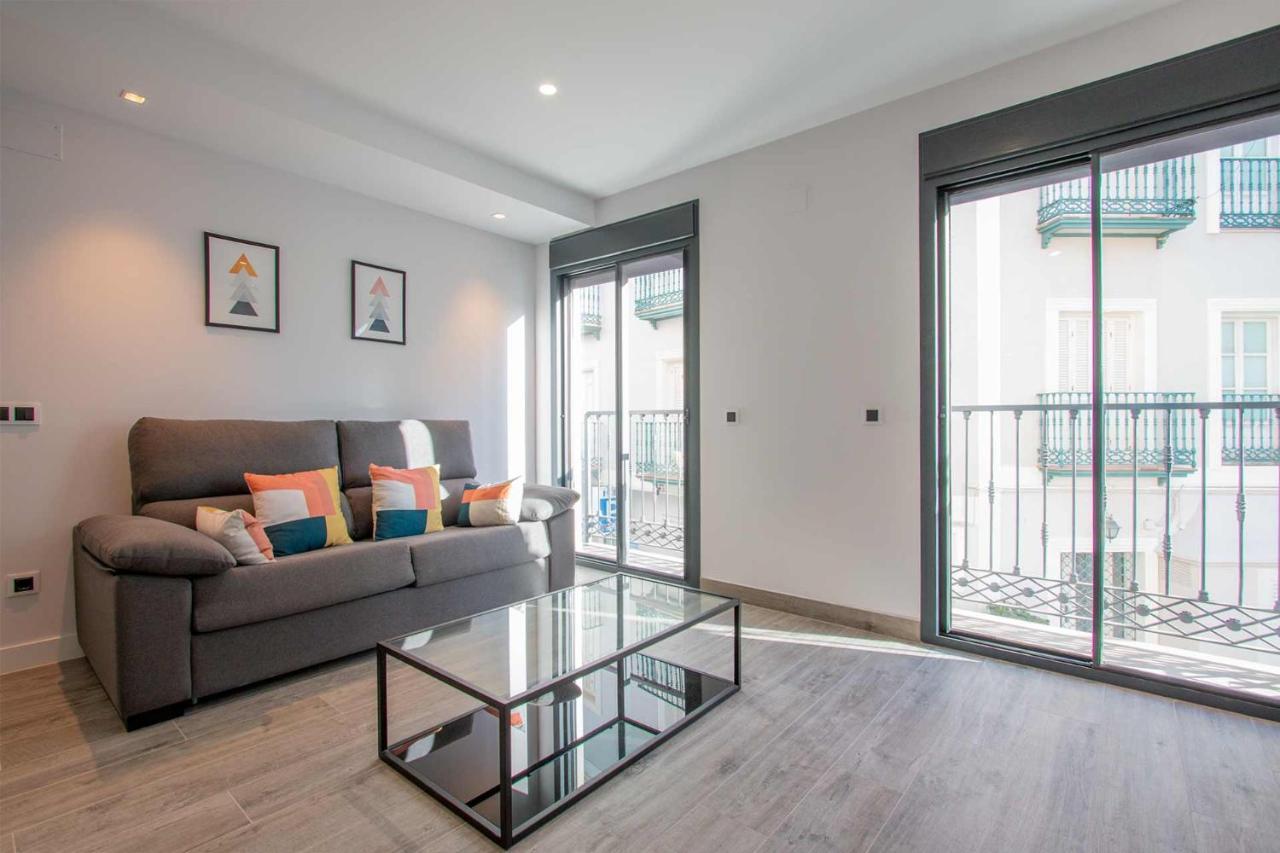 Apartamentos Vacacional En Plaza De Espana ネルハ エクステリア 写真